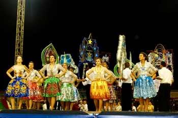 Veja as fotografias das rusgas no Estádio do Varzim